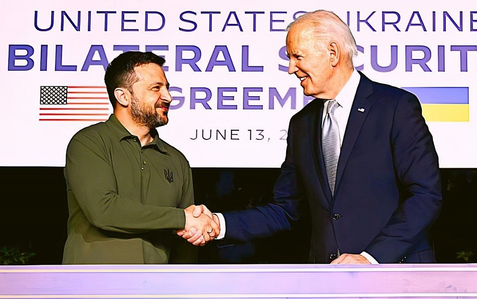 Ukraine receives more war aid from G7, photo of Biden and Zelensky